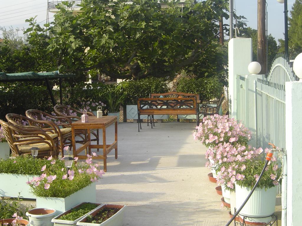 Nana Hotel กาเมนาวูร์ลา ภายนอก รูปภาพ